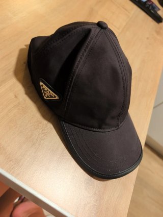 Gorra Prada Re-Nylon Negra