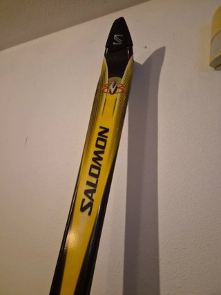 Esquís Salomon con bastones
