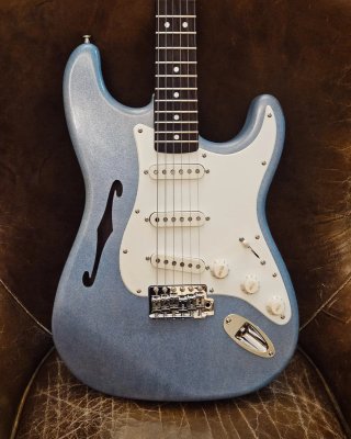 Stratocaster Thinline Luthier
