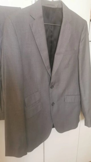 Traje de hombre gris