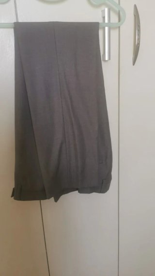 Traje de hombre gris