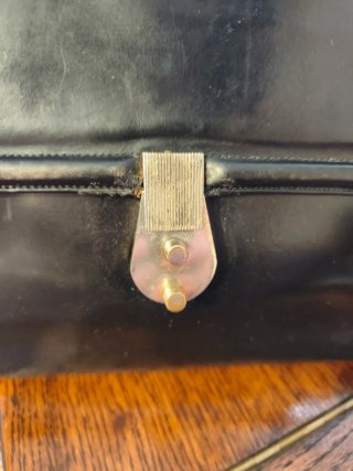 Bolso de mano negro