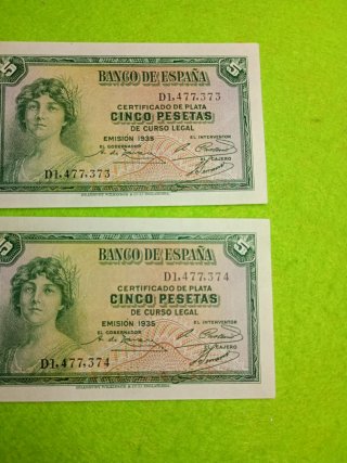 Pareja 2 Billetes 5 Pesetas 1935. Última serie.