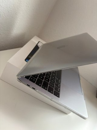 MacBook Pro 13 (2019) Space Gray