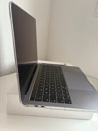 MacBook Pro 13 (2019) Space Gray