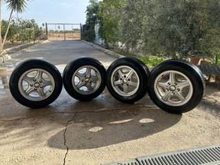 4 Llantas BMW Z3 15 pulgadas con neumáticos