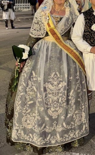 Traje de Fallera Mujer Talla 38 Altura 1.60.