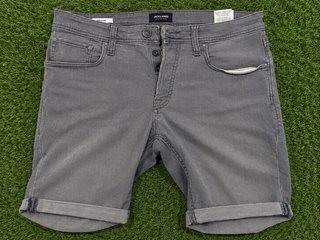 Pantalones tejanos cortos grises Jack & Jones