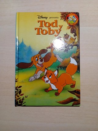 Libro tapa dura historias de Disney