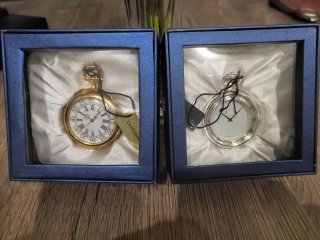 Orologi da tasca dorati e argentati