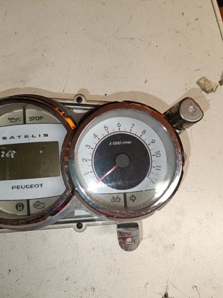 Cuadro relojes Peugeot Satelis 125/250/500 '06-'09
