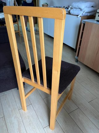Sofá Chaiselongue Marrón + sillas