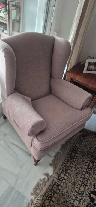 Sillón Orejero Beige