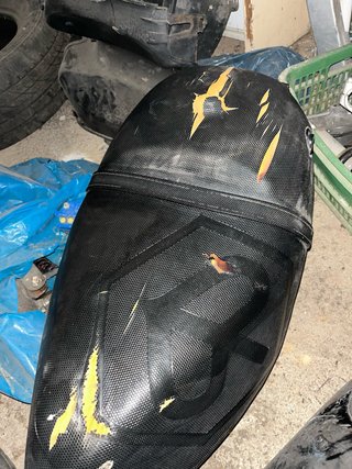 Asiento Zip con hueco maletero
