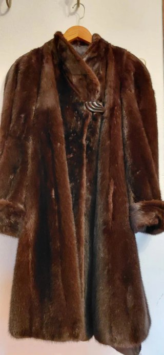 Chaquetón Marrón de Alta Peletería (Talla 34-36 /