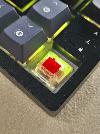 Corsair K65 Plus Wireless 005XU6 Tastiera Meccanica