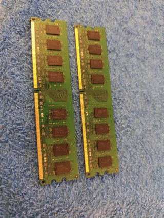 2x Patriot 2GB DDR2 PC2-6400 CL6 RAM