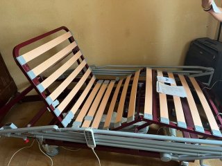 Cama  medica geriátrica personas mayores/ encamada