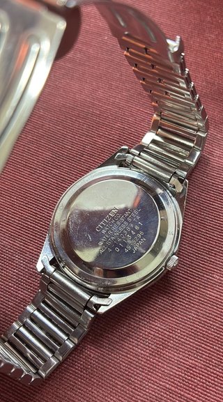 Reloj Citizen Quartz Vintage de Acero
