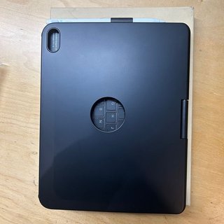 KBCASE Custodia con tastiera per iPad A16 11gen + Metapen A8