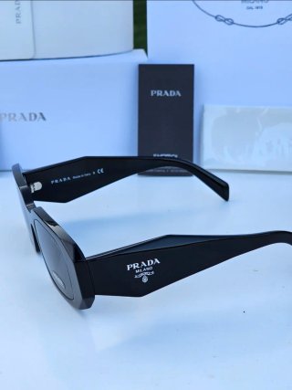 Gafas de sol negras