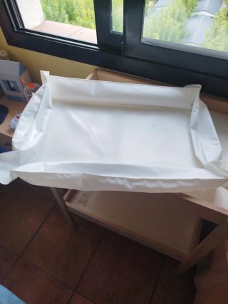 Cambiador de bebé de madera