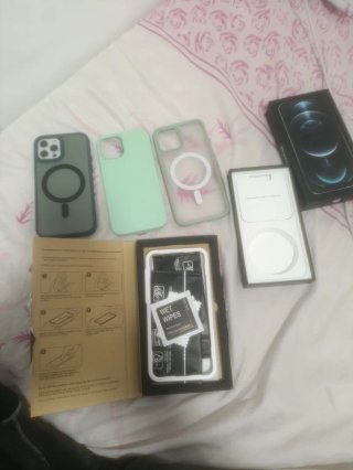 iPhone 12 Pro 256GB Plata 87% Batería 3 forros