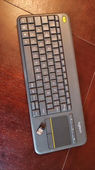 Logitech Tastiera Wireless Nuova