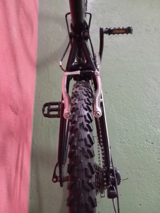 Bicicleta de Montaña Quer AL 650 con ruedas de 24"