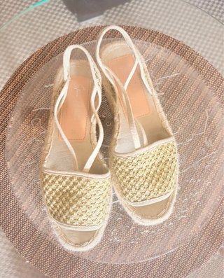 Sandalias de esparto beige verdes