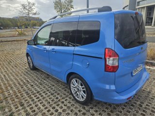 Ford Tourneo Courier 2017