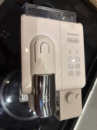 Cafetera Nespresso De’Longhi Lattissima Touch