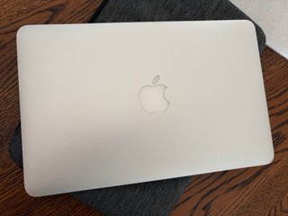 MacBook Air 13 + Incase Custodia in Neoprene