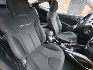 Hyundai Veloster 2012