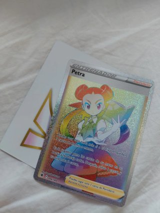 Carta Pokémon TCG Petra