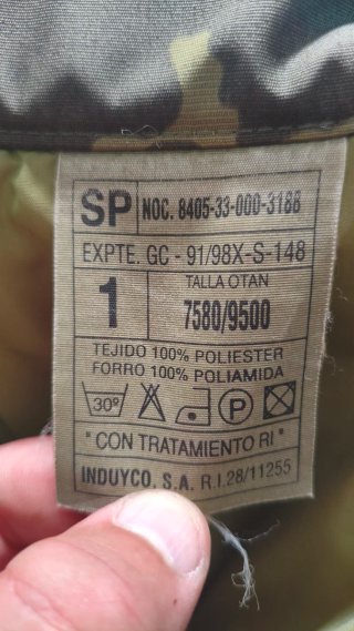 Giubbotto militare impermeabile con cappuccio e pantaloni