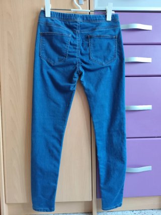 Pantalones vaqueros Bershka