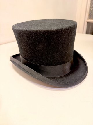 Sombrero de copa negro fernandez y roche , Sevilla