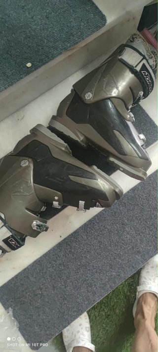 Botas de esquí talla 38/39 Se regalan los BASTONES