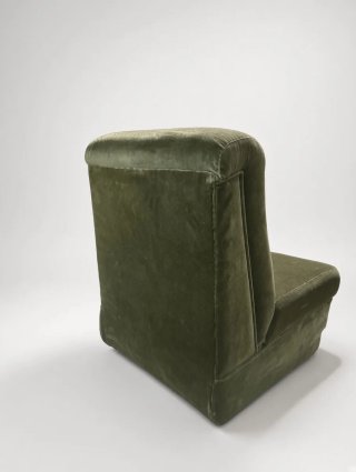 Poltrona slipper chair vintage in velluto verde