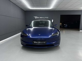 Tesla Model 3 RWD trasera acabado Premium