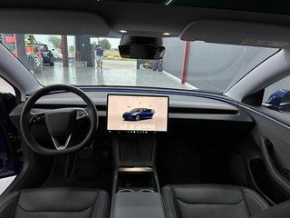 Tesla Model 3 RWD trasera acabado Premium