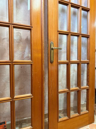 Puerta de Madera con Cristales