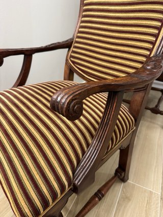 Sillón clásico antiguo restaurado