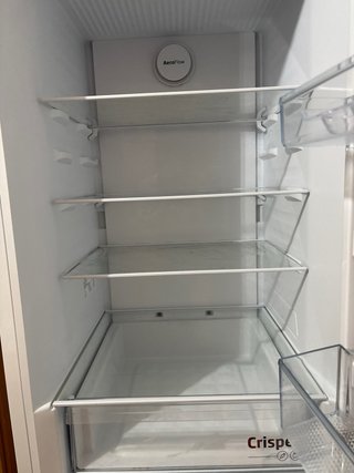 Nevera Beko casi nueva