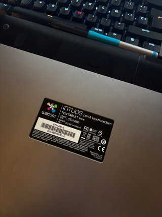 Tableta Gráfica Wacom Intuos CTH-680