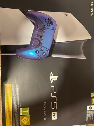 PlayStation 5 Pro Sony Blanca y Multicolor