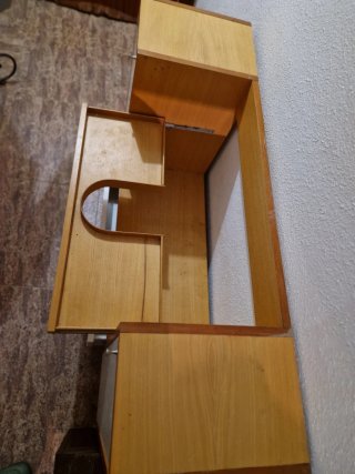 Mueble de baño de madera