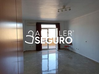 Piso en alquiler en Bola de Oro - Serrallo en Granada