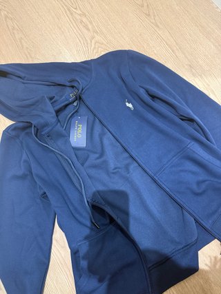 Sudadera con cremallera